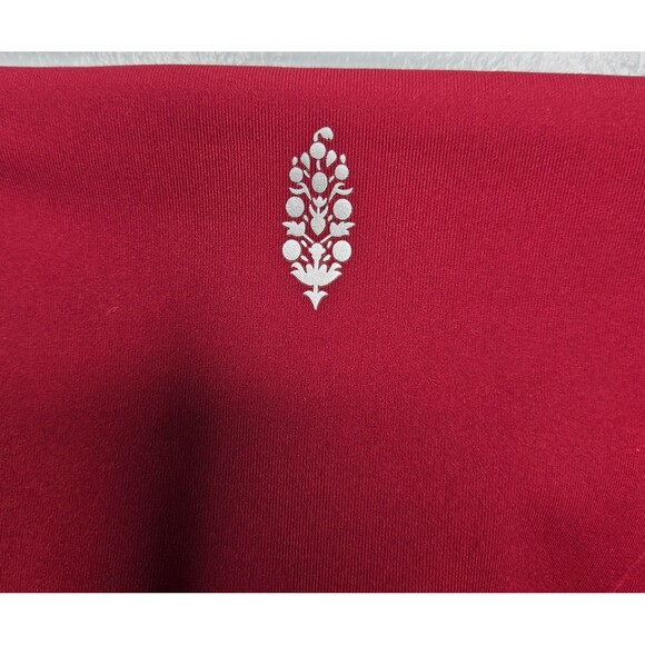 FREE PEOPLE MOVEMENT Virgo Yoga Leggings Extra Small XS Wine Red Tulip Hem - Picture 7 of 9